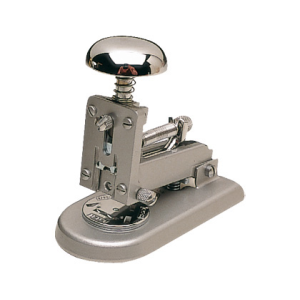 Grapadora el casco m-1...