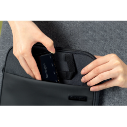 Hub kensington ch1200 usb-c de 10gbps cargador y 4 puertos usb-a 3.2