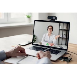 Hub kensington ch1200 usb-c de 10gbps cargador y 4 puertos usb-a 3.2