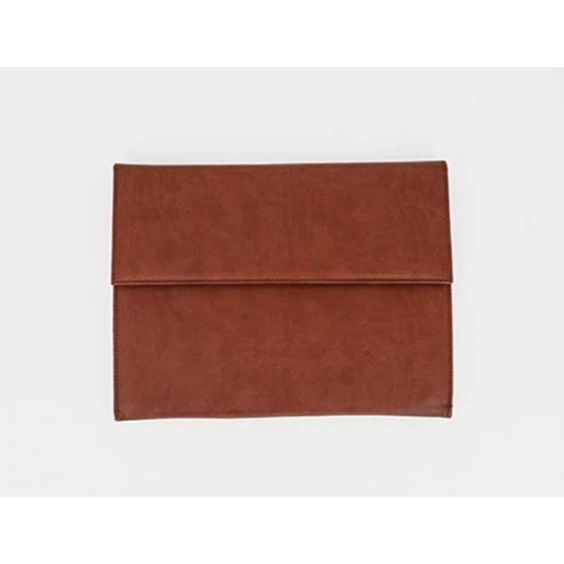Carpeta portadocumentos q-connect artesania piel sintetica doble cierre iman color cuero 260x235x35 mm