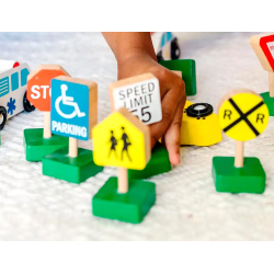 Juego infantil imaginovo madera vehiculos y señales de trafico +3 años 16 piezas 30x22x4cm