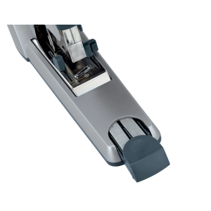 Grapadora petrus 1500 capacidad 120 hojas usa grapas 23/15xl color plata