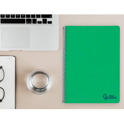 Cuaderno espiral liderpapel a4 wonder tapa plastico 80h 90gr pauta ancha 3,5mm con margen color verde oscuro