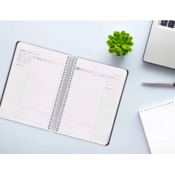 Agenda espiral antartik essentials a5+ 2026 día páginarosa papel 80g fsc